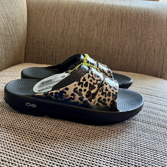 OOFOS Shoes Oofos Ooahh Luxe Womens Slide Sandals Poshmark